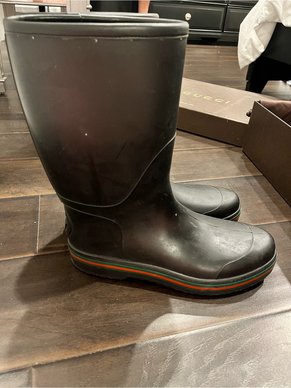 Gucci Black Rain & Snow Boots with Green and Red Stripe - Picture 9 of 11